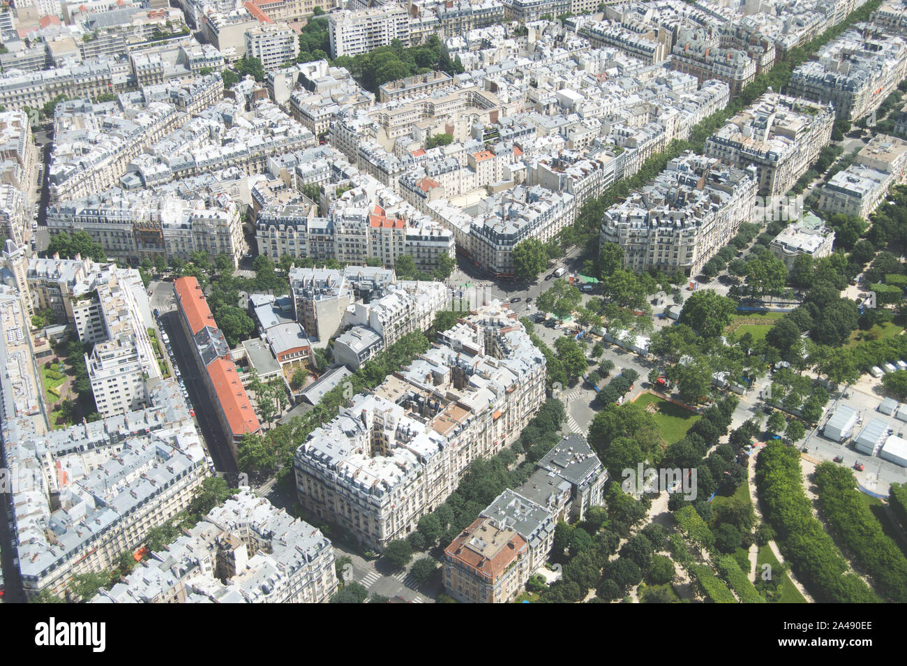 Paris street layout hi-res stock photography and images - Alamy