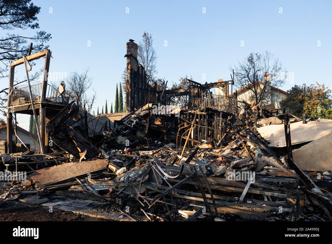 Los Angeles, USA. 12th Oct, 2019. Burnt houses are seen following a ...