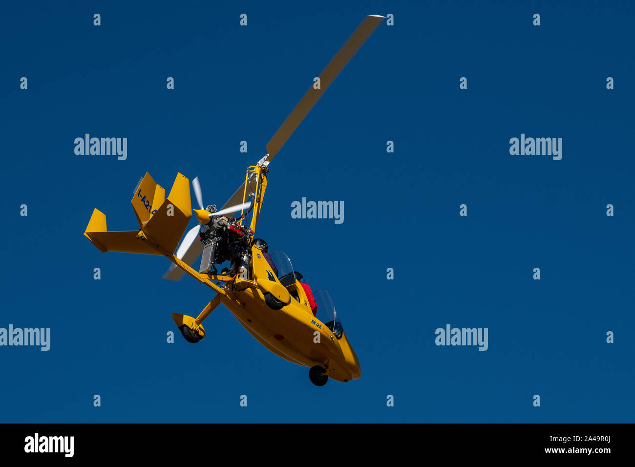 Gyroplane flying hires stock photography and images Alamy