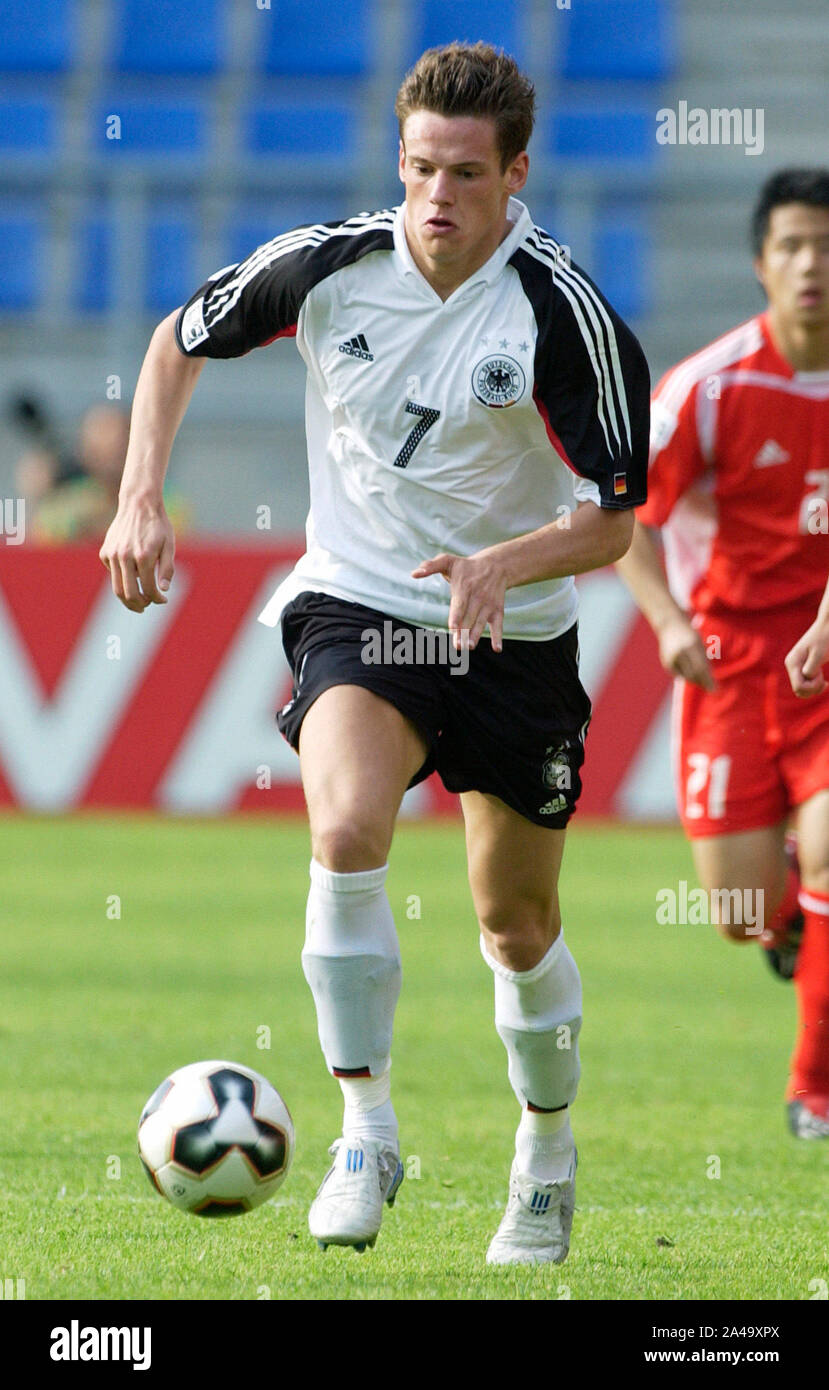 Stadium Tilburg The Netherlands 21 6 05 Football Fifa World Youth Championships Under World Cup Germany Ger White Vs China Chn Red Michael Delura Ger Stock Photo Alamy Stadium Tilburg The Netherlands 21 6 05 Football Fifa World Youth Championships Under World Cup Germany Ger White Vs China Chn Red Michael Delura Ger Stock Photo Alamy