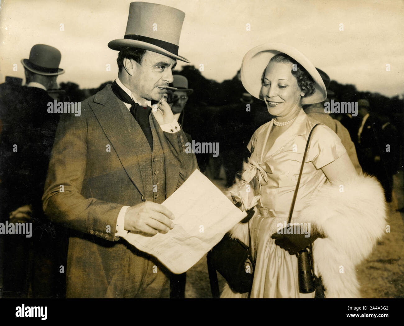 Prince Ali Khan and Suzanne Volterra at the horse race, UK 1950s Stock Photo