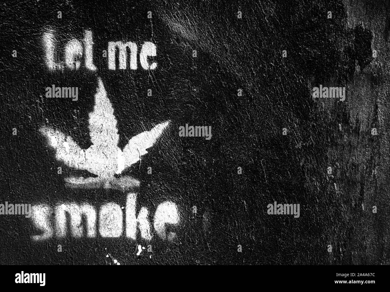Marijuana leaf Black and White Stock Photos & Images - Alamy
