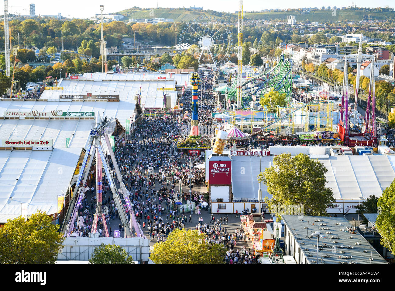 Page 3 - Cannstatter Volksfest High Resolution Stock Photography and Images  - Alamy