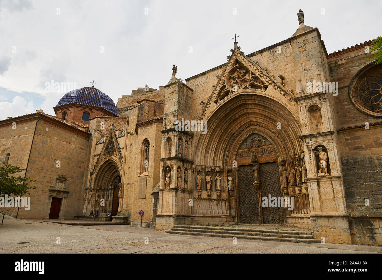 Santa Maria la Mayor, XIII century gothic and renaissance church in Morella, one of the Most beautiful towns in Spain (Maestrazgo, Castellón, Spain) Stock Photo
