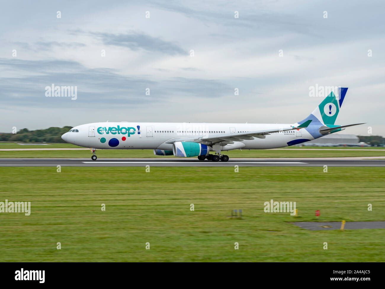 Evelop, Airbus, A330-300, EC-MII, Thomas Cook repatriation flight,at Manchester Airport Stock Photo