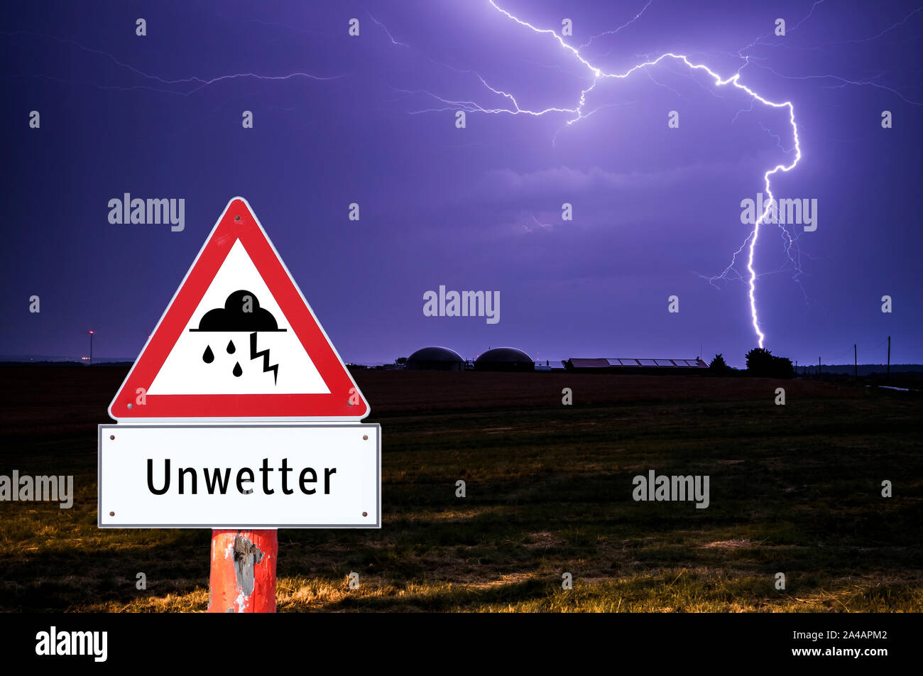 Attention bad weather German Warn sign Stock Photo