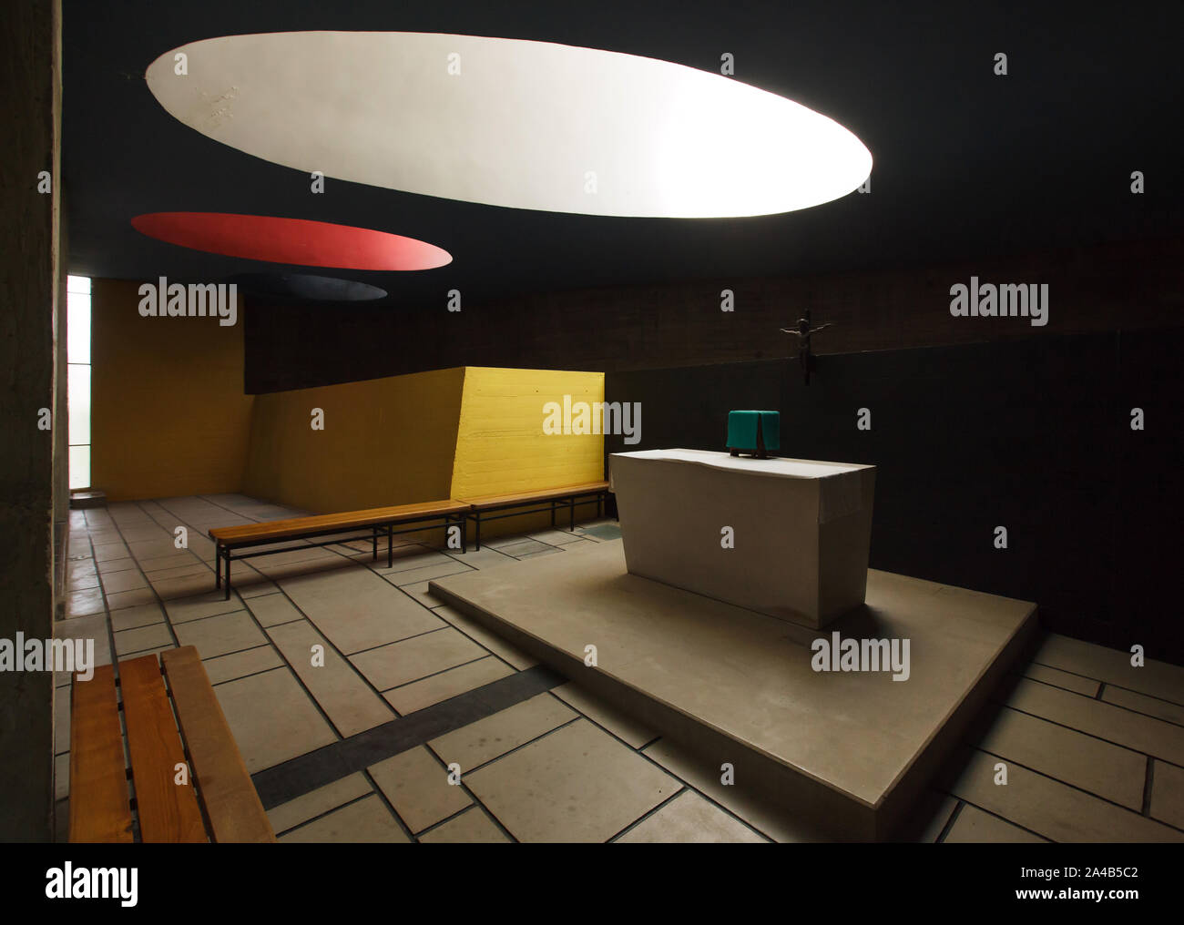 Side altar in the monastic church of the Monastery of Sainte Marie de