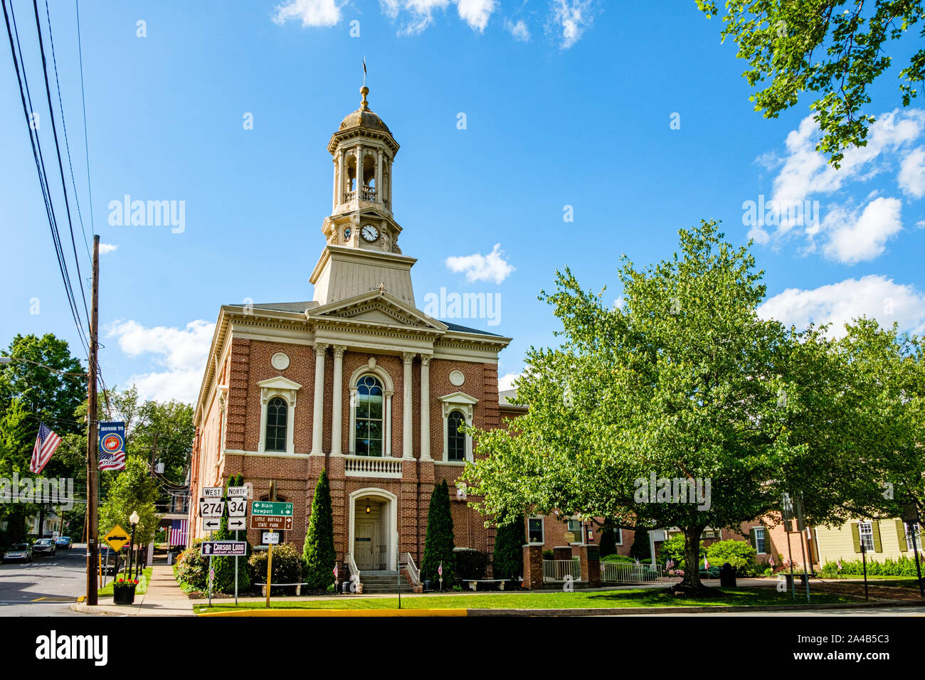 Perry County Courthouse, 2 East Main Street, New Bloomfield