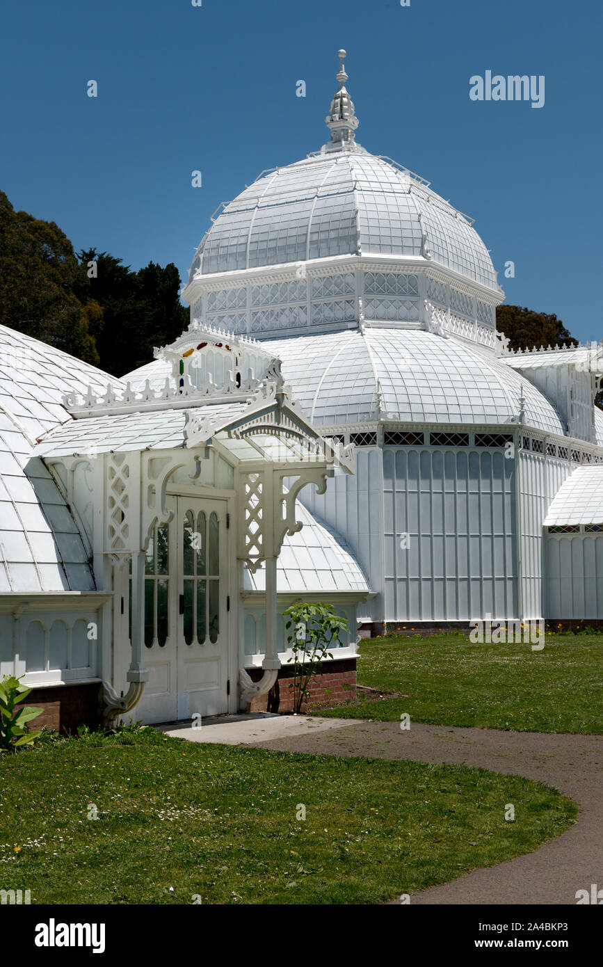 Conservatory library hi-res stock photography and images - Alamy