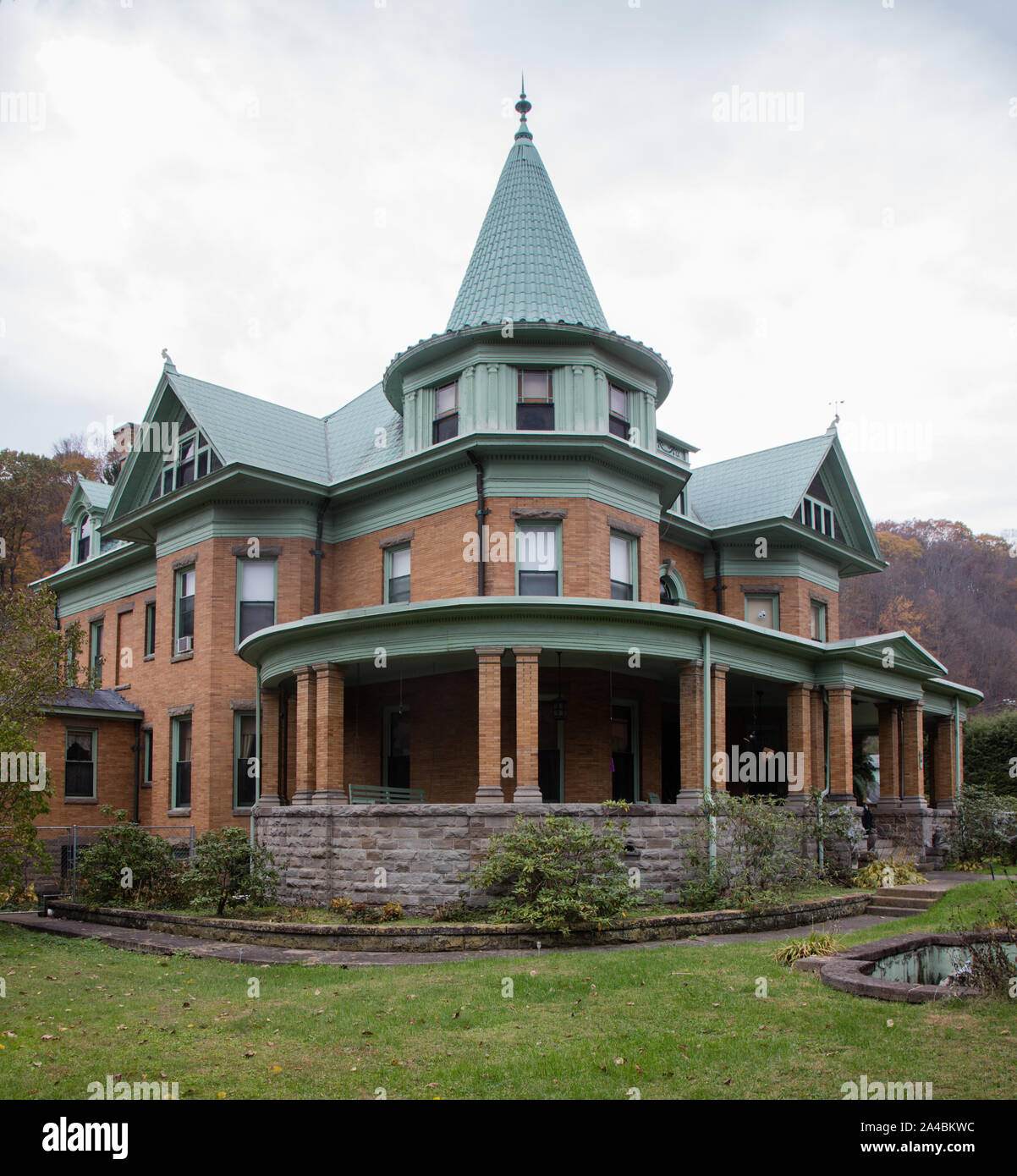 The Cooper House in Bramwell, known as the Millionaires' Town in West Virginia's Southern Coalfields, which extended for 40 miles from Bramwell, which, it is said, once housed more millionaires per capita than any other town in America in the late 1800s Stock Photo