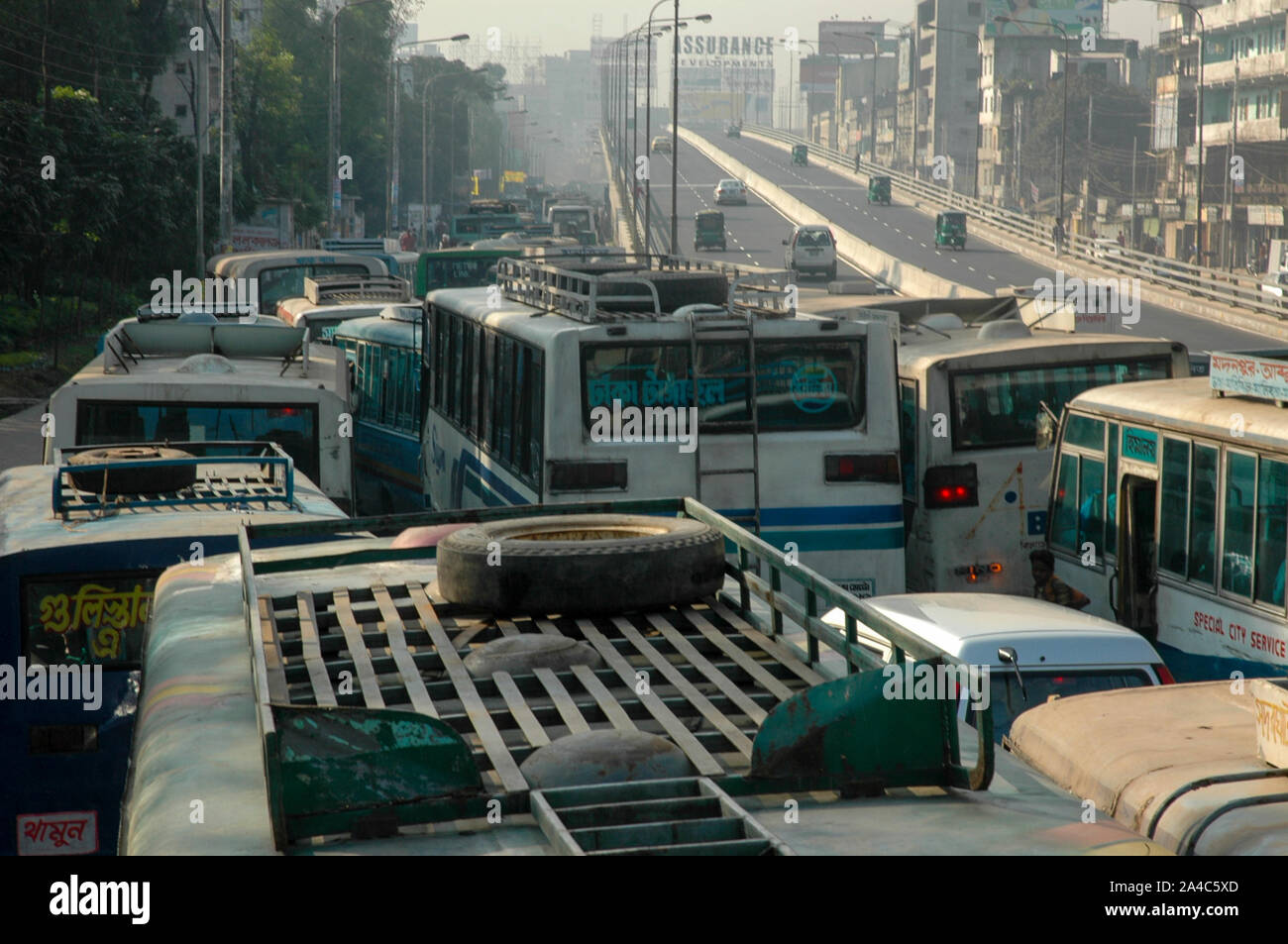 Heavy traffic under Mohakhali flyover. Dhaka, Bangladesh Stock Photo