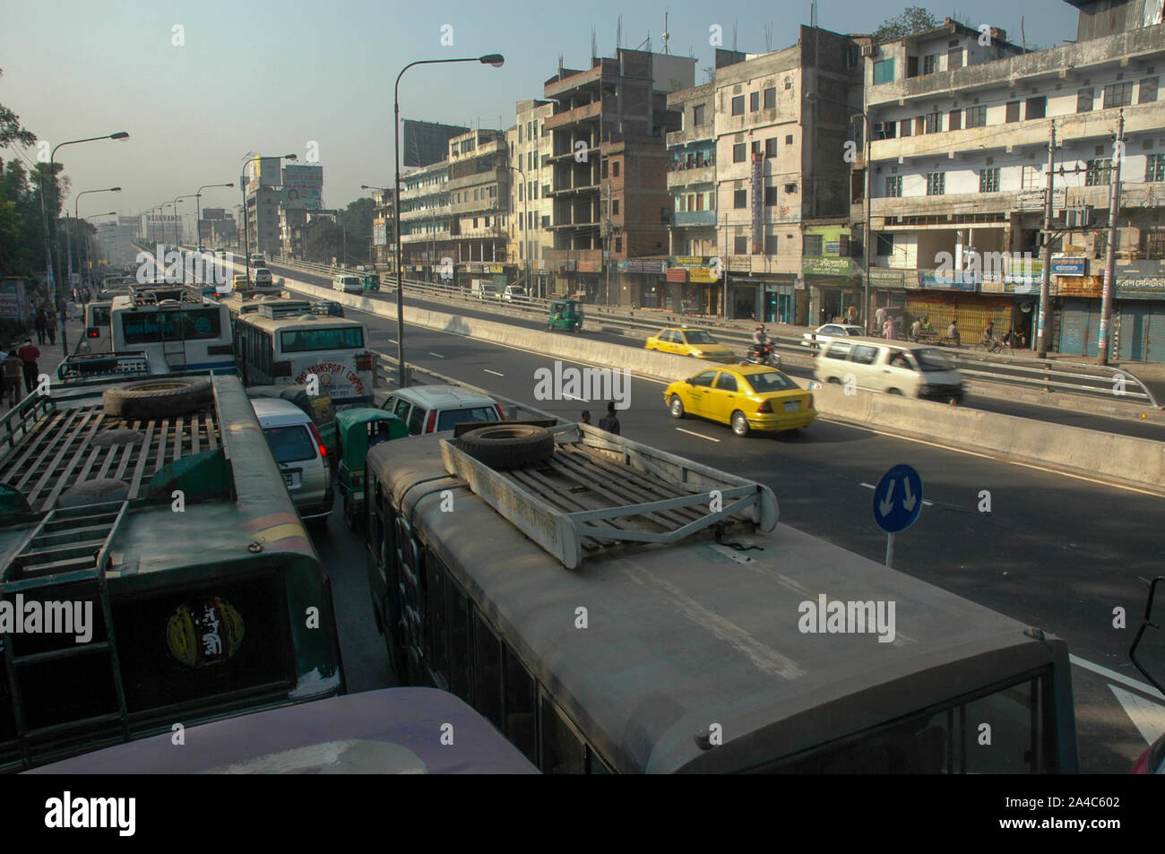 Heavy traffic under Mohakhali flyover. Dhaka, Bangladesh Stock Photo