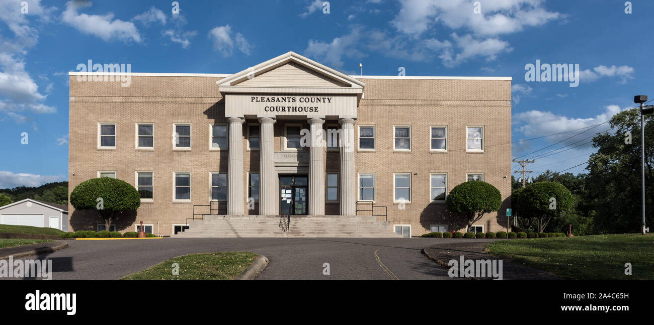 Pleasants county courthouse hires stock photography and images Alamy