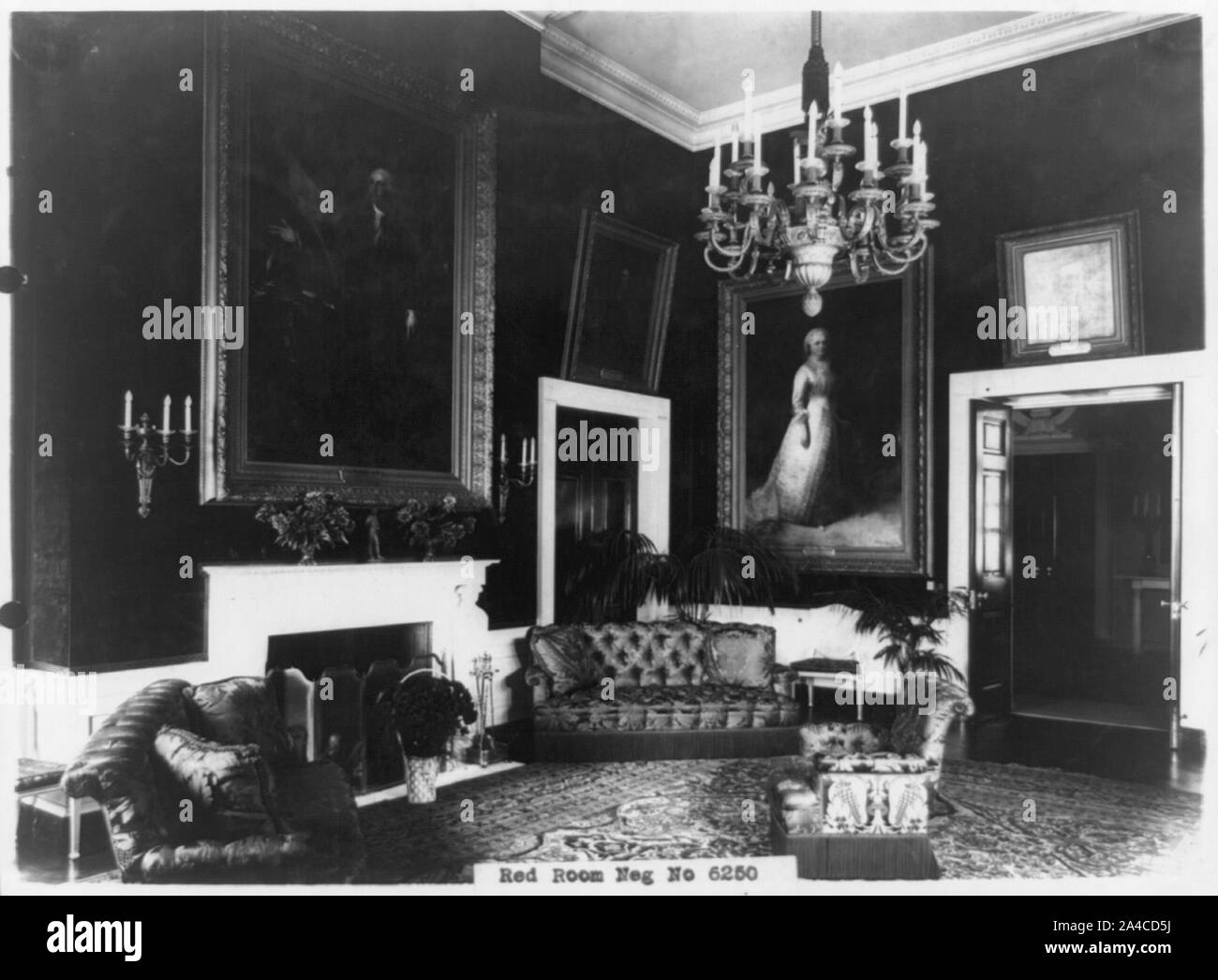 The White House] Red Room Stock Photo Alamy