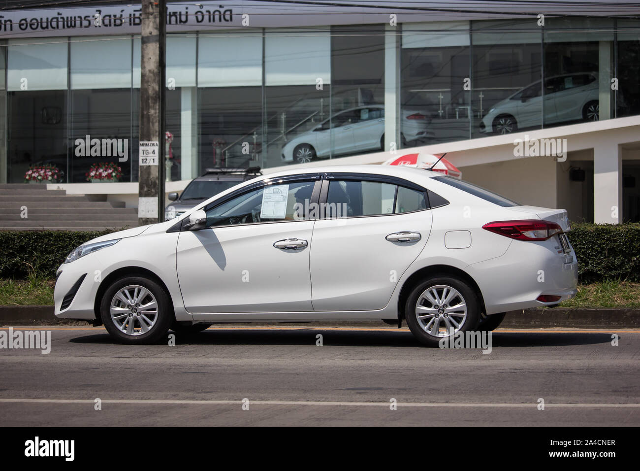Chiangmai Thailand October 1 2019 New Private Sedan Car White Toyota Yaris Ativ Eco Car Photo At Road No 121 About 8 Km From Downtown Chiangm Stock Photo Alamy