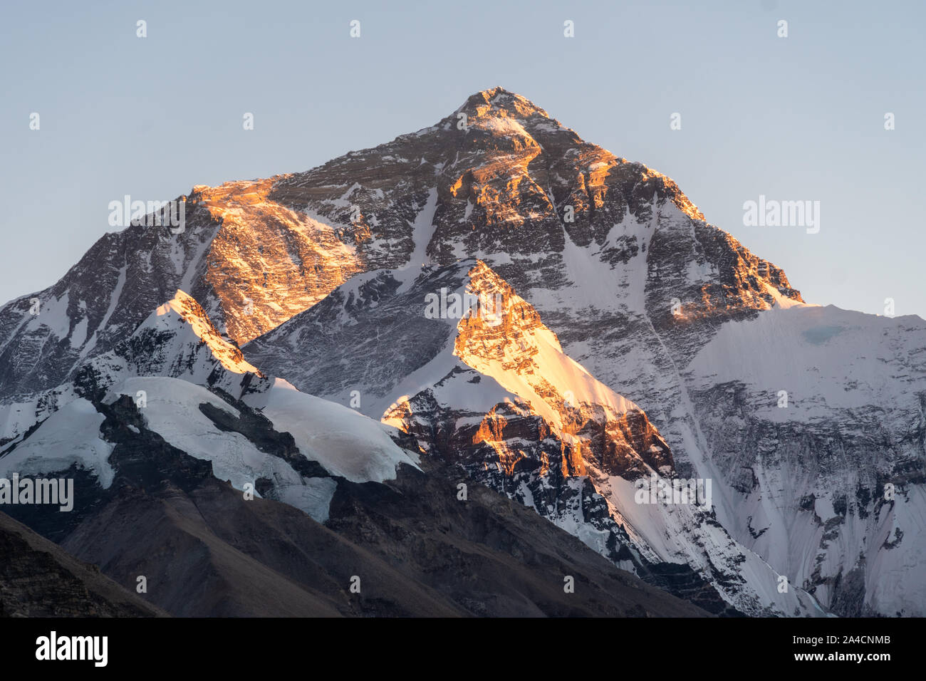 North face everest hi-res stock photography and images - Alamy