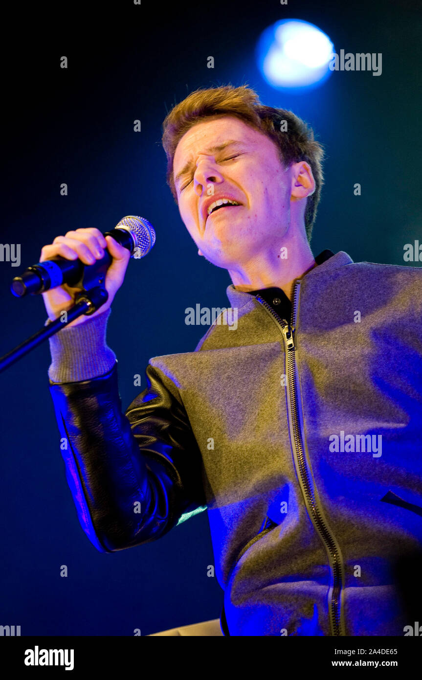 Photo Must Be Credited ©Jeff Spicer/Alpha Press 076557 16/11/12 Conor Maynard performs at the Bluewater Shopping Centre Christmas Lights Switch On in Kent Stock Photo