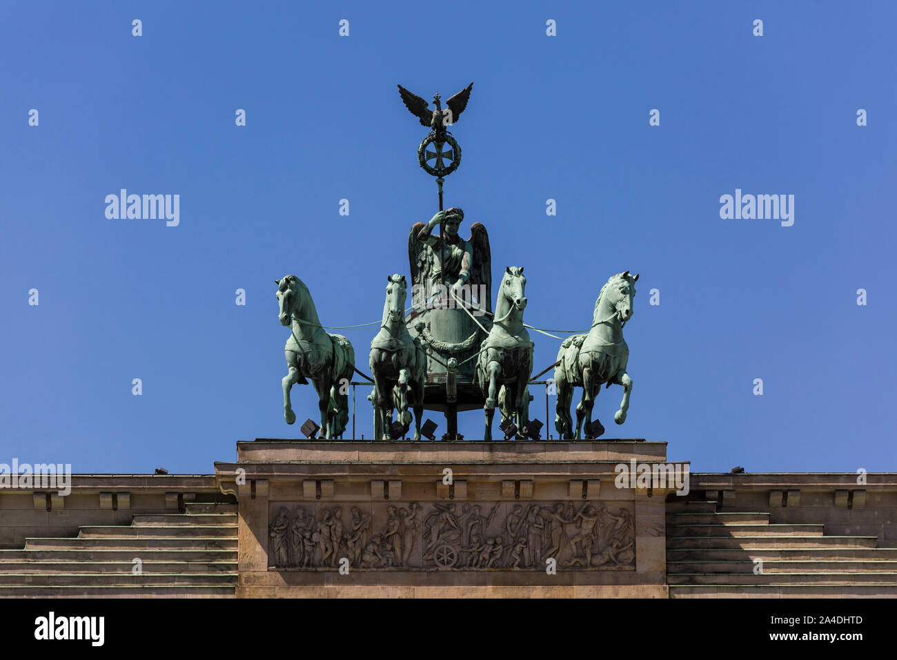 Brandenburger Tor in Berlin in summer time Stock Photo - Alamy