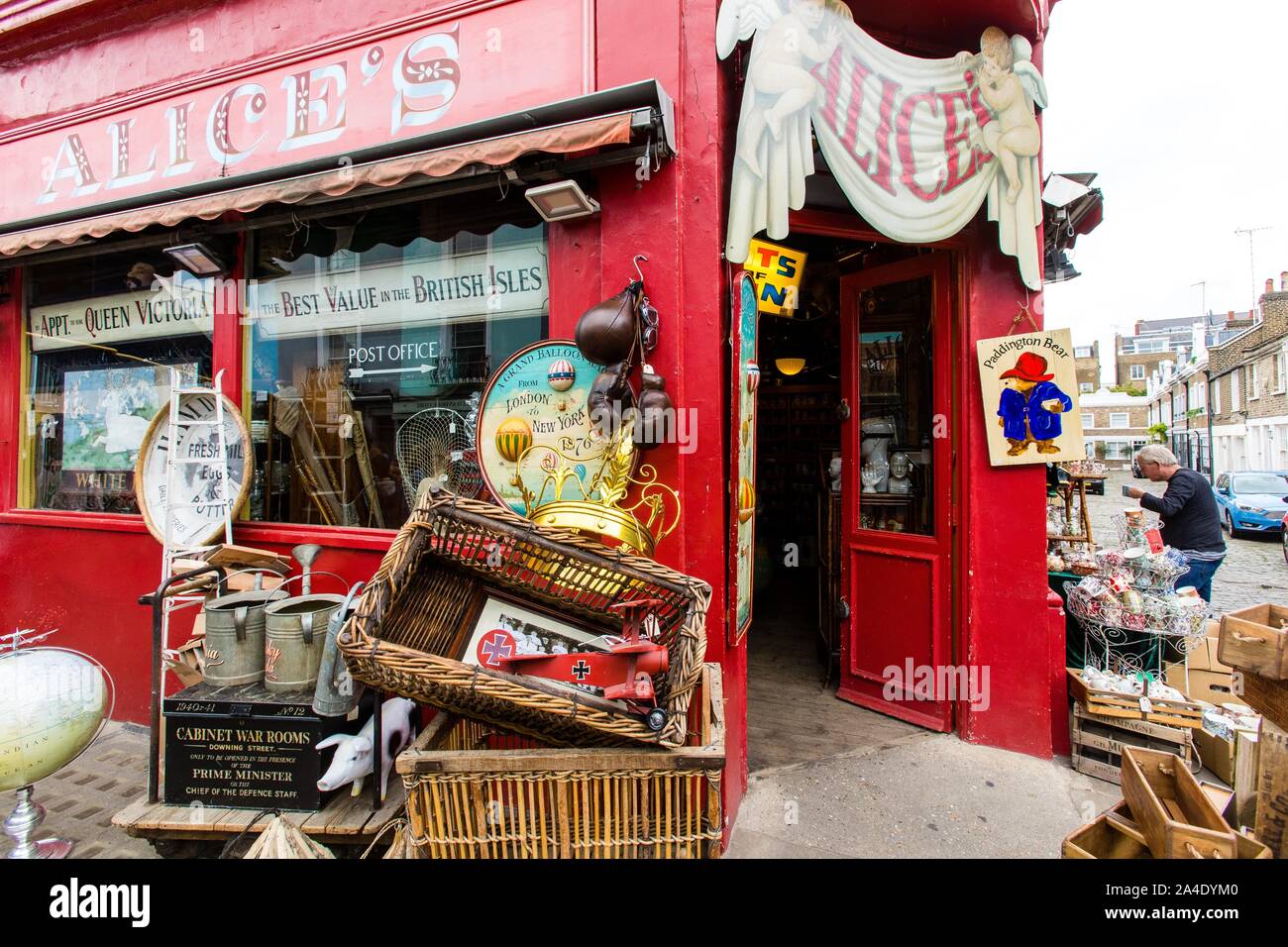 ALICE'S, ANTIQUES SHOP MADE FAMOUS BY THE PADDINGTON FILMS, PORTOBELLO