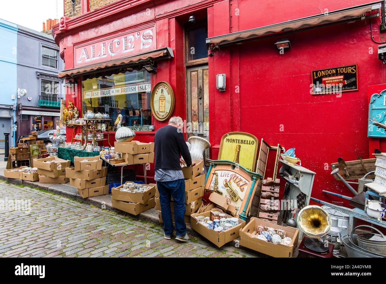 ALICE'S, ANTIQUES SHOP MADE FAMOUS BY THE PADDINGTON FILMS, PORTOBELLO