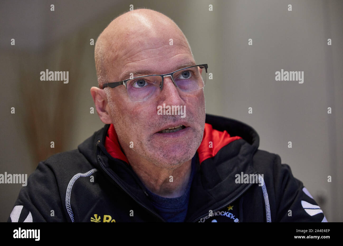 14 October 2019, Hamburg, Harburg: Hockey: German Hockey Federation (DHB), press conference for the Olympic qualification of women and men (2. to 3.11.2019). Markus Weise, Project Coach for the Olympic Qualification and new Federal Base Manager Hamburg, gives an interview. Photo: Georg Wendt/dpa Stock Photo