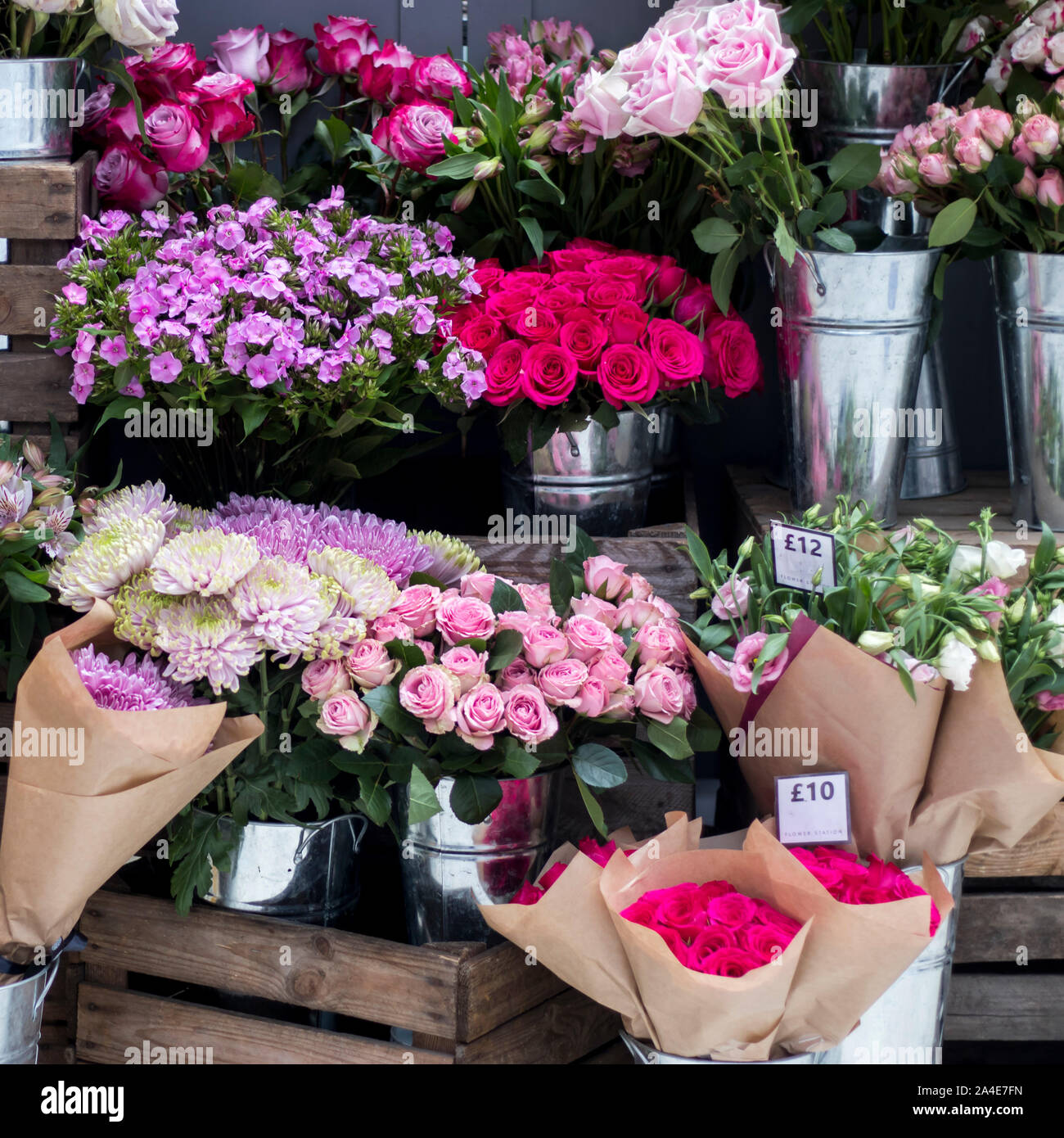 Phlox Chrysanthemum Roses Autumn Flowers In Wedding Bouquets For Sale Stock Photo Alamy