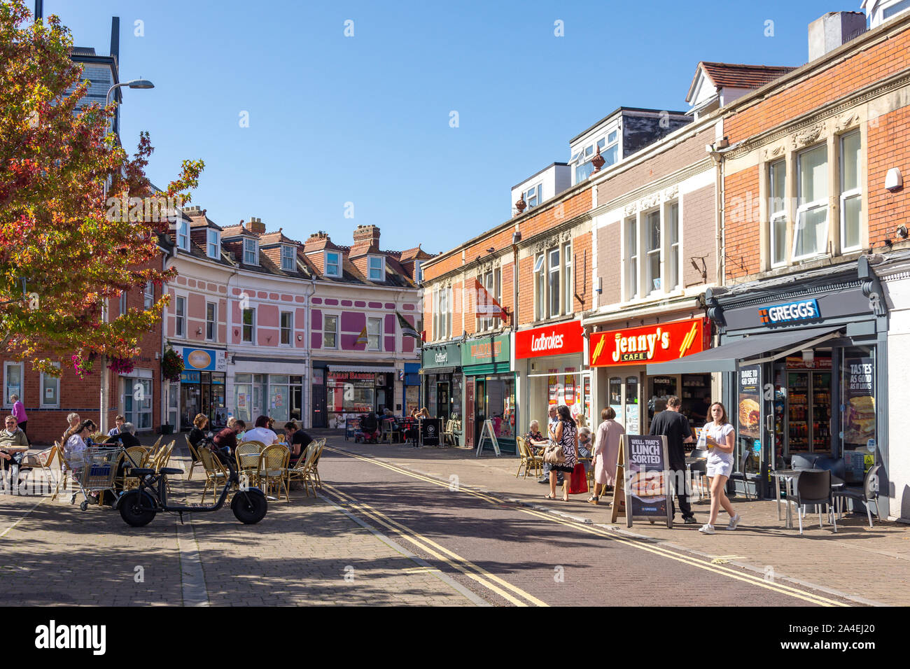 Outdoor cafes, Queen's Square, Clevedon, Somerset, England, United Kingdom Stock Photo