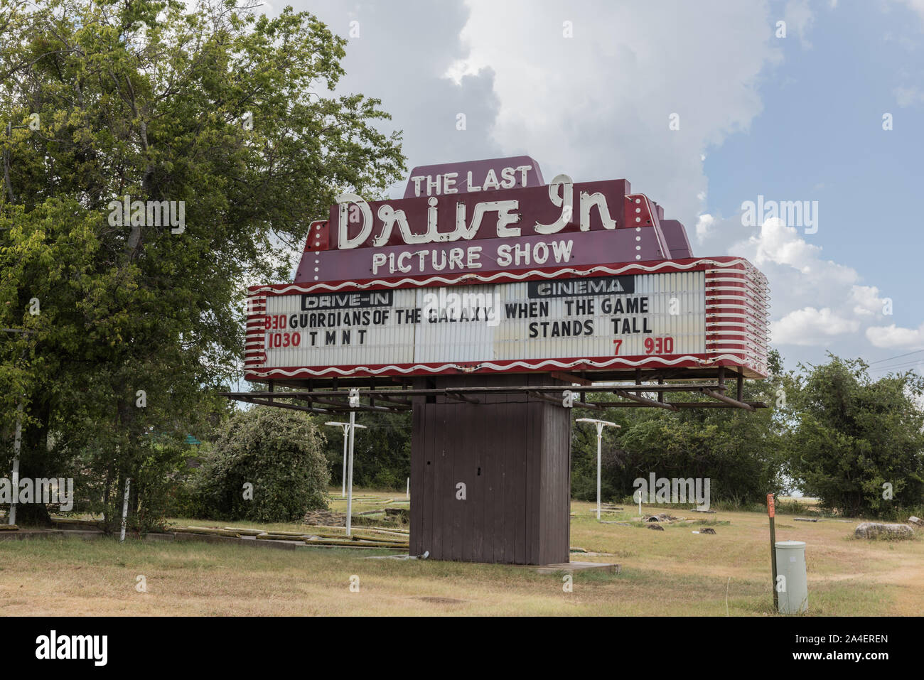 This may be the Last Drive In Picture Show (at least that's its name) in Gatesville, Texas. But it's one of a relative handful of the old drive-in theaters still open for business (as of 2014) Stock Photo