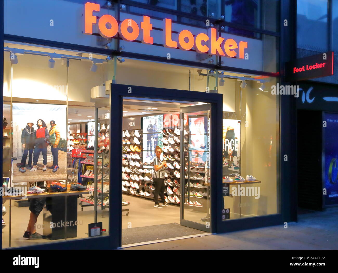 Foot locker hi-res stock photography and images - Page 2 - Alamy