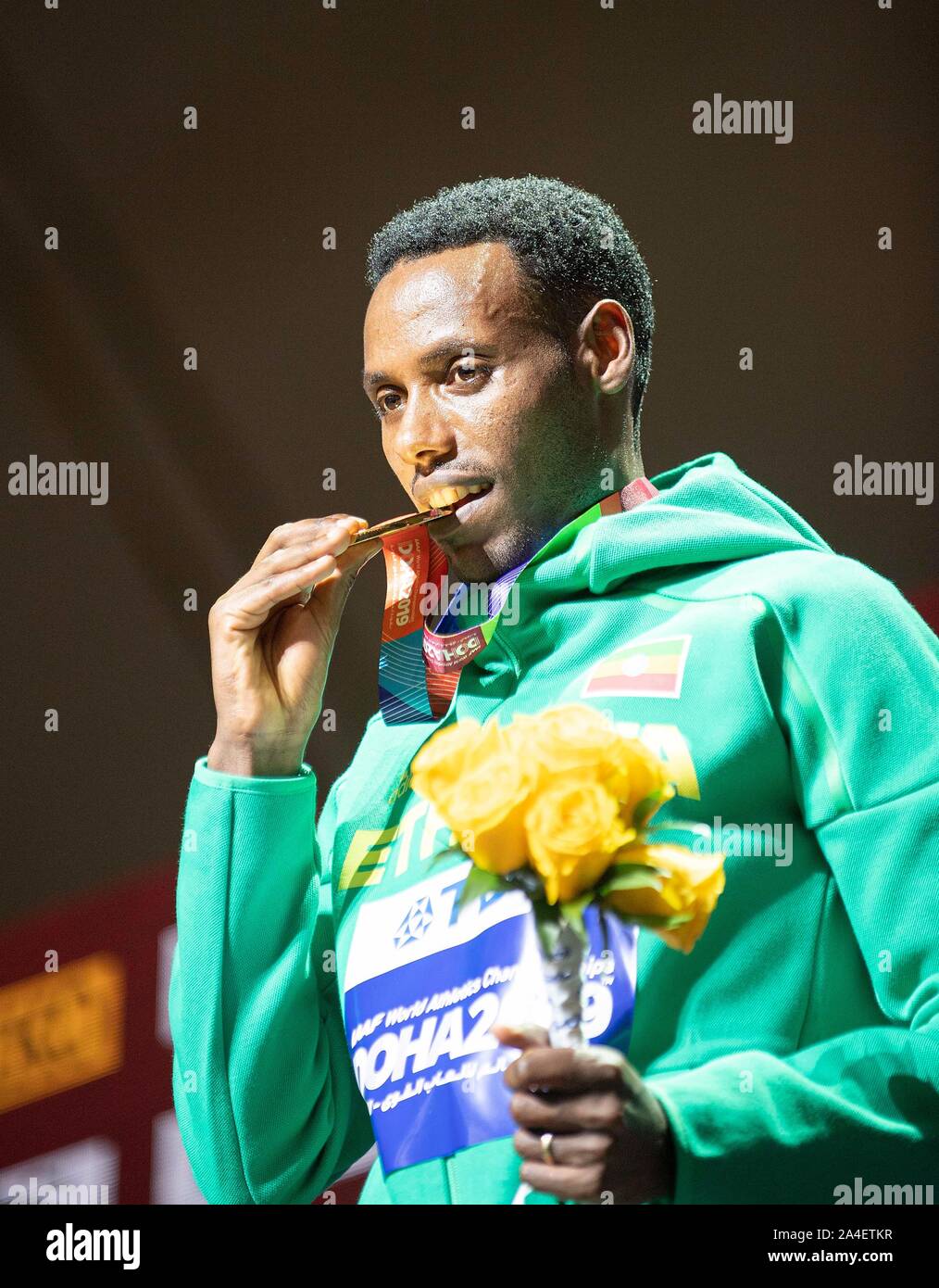 Winner Lesisa Desisa (ETH/1st place) with medal. Award ceremony Marathon of men, on 06.10.2019 World Championships 2019 in Doha/Qatar, from 27.09. - 10.10.2019. | Usage worldwide Stock Photo