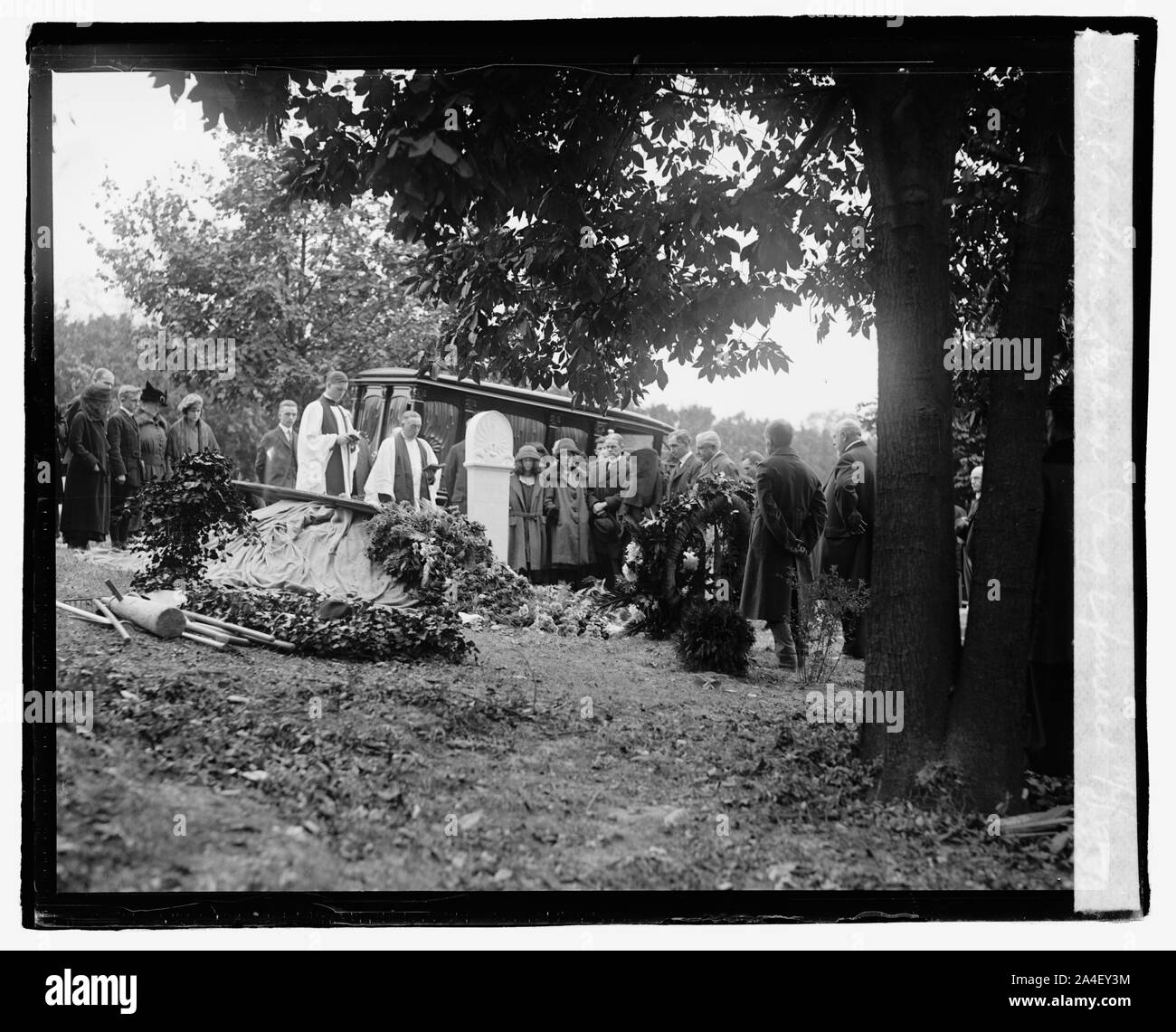 Nelson funeral hires stock photography and images Alamy