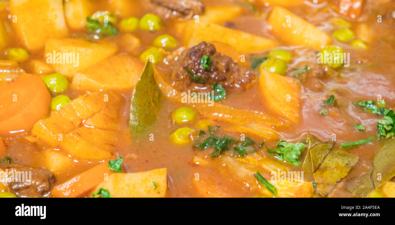 Traditional Irish lamb stew Stock Photo - Alamy