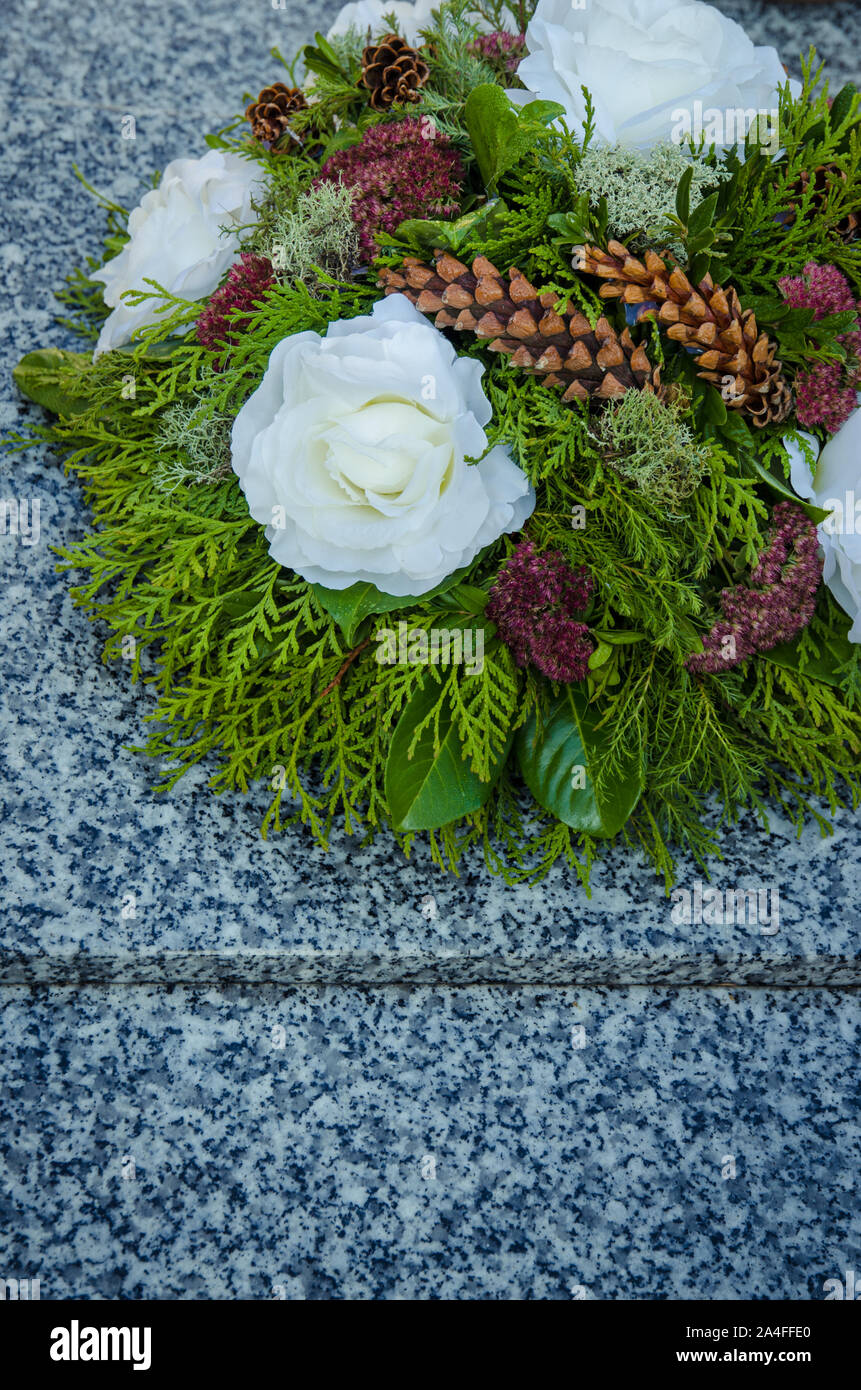 funeral wreath on grave Stock Photo Alamy