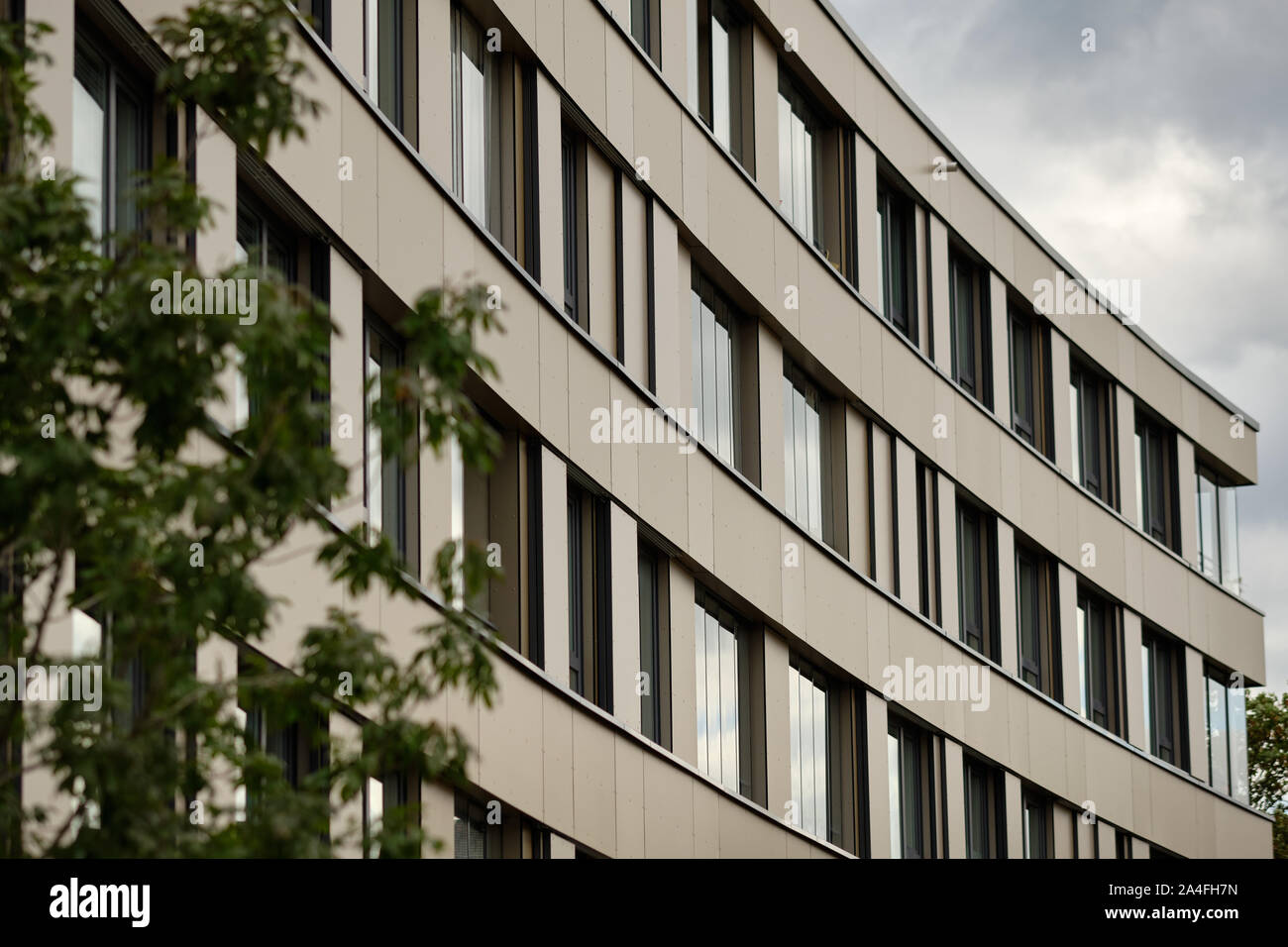Nuremberg, Germany - September 30, 2019: A white delivery van parking with  the information written on it In Zusammenarbeit mit Amazon Stock Photo -  Alamy