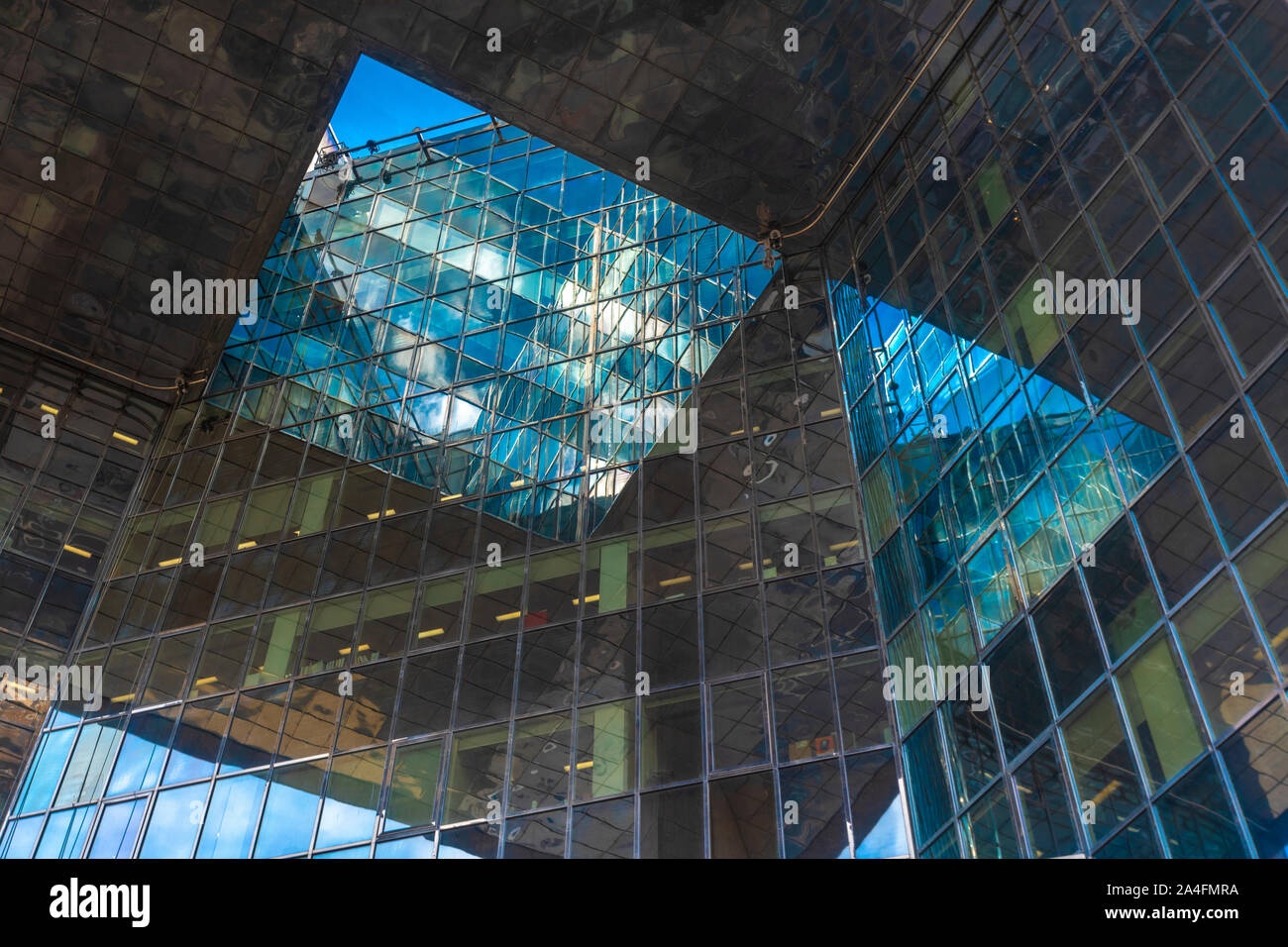Mirror building london hires stock photography and images Alamy