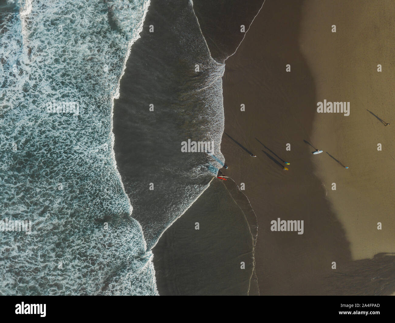 Birds eye view beach surfers hi-res stock photography and images - Alamy