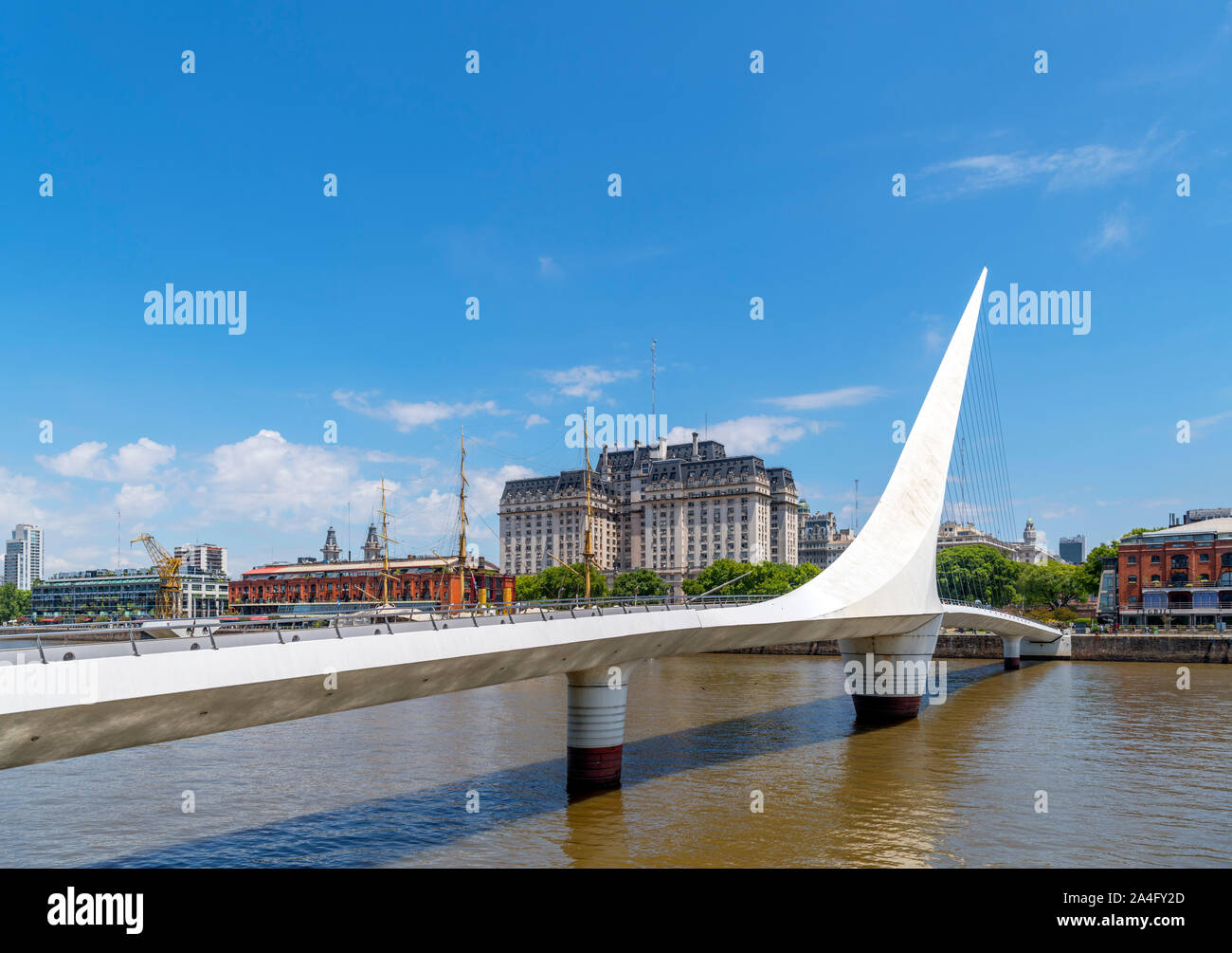 The Puente de la Mujer footbridge looking towards the Kirchner Cultural Centre (Centro Cultural Kirchner), Buenos Aires, Argentina Stock Photo
