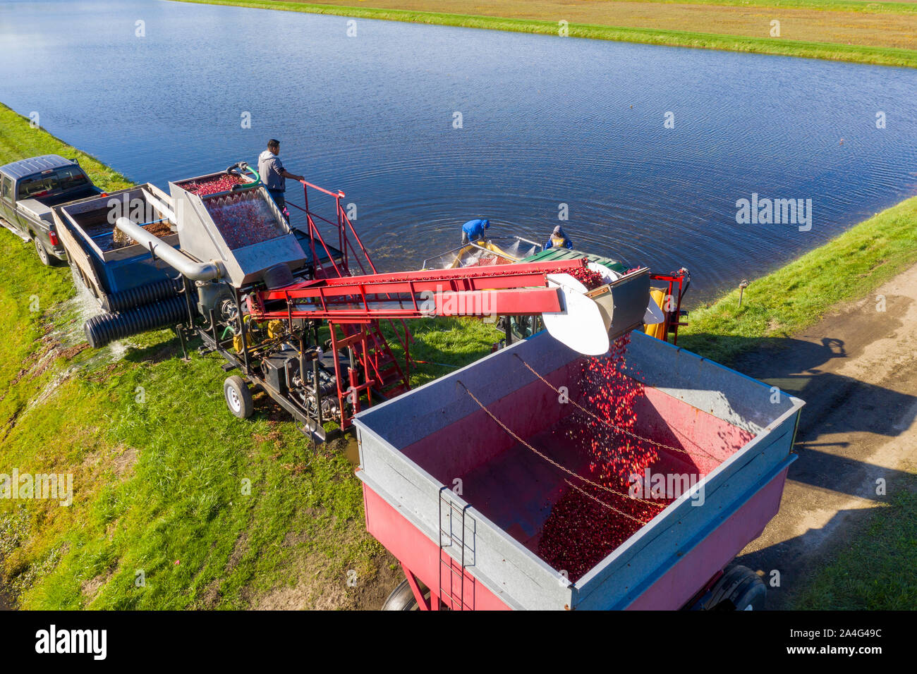 Floating farm aerial hires stock photography and images Alamy