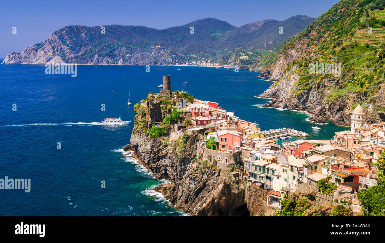 Sentiero azzurro hi-res stock photography and images - Alamy