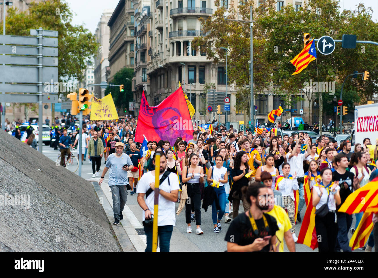 Barcelona, Spain - 14 october 2019: crowd of independentists protest in laietana streets against the prison sentencing of catalan leaders holding plac Stock Photo