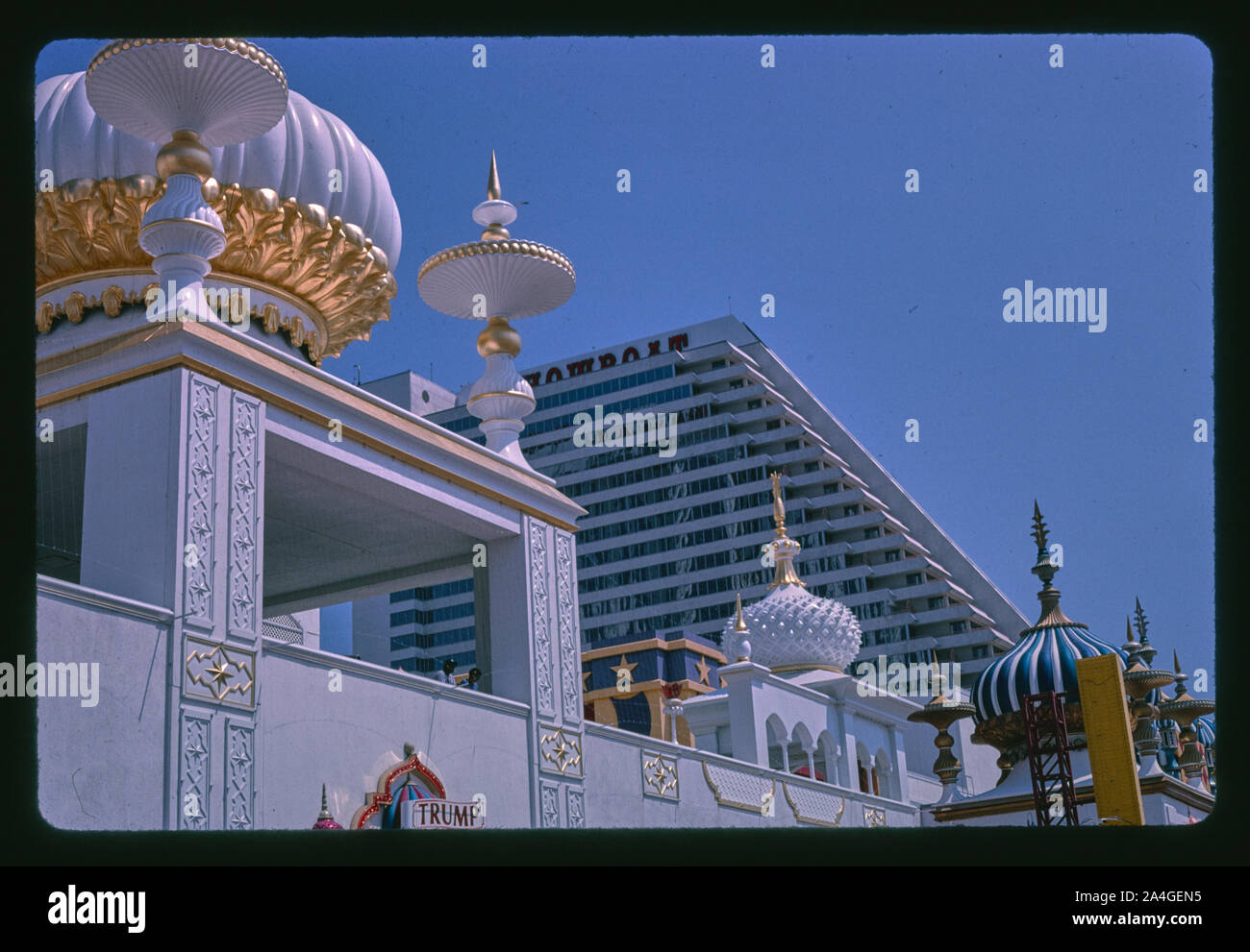 Vista De Peão De Trump Taj Mahal Hotel Atlantic City. Foto de Stock  Editorial - Imagem de bonito, dinastia: 197608718