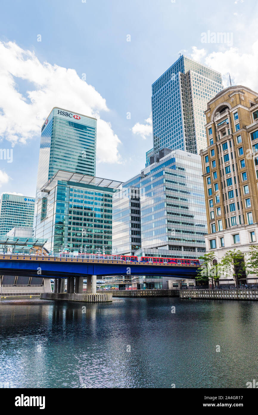 North quay canary wharf skyline hi-res stock photography and images - Alamy