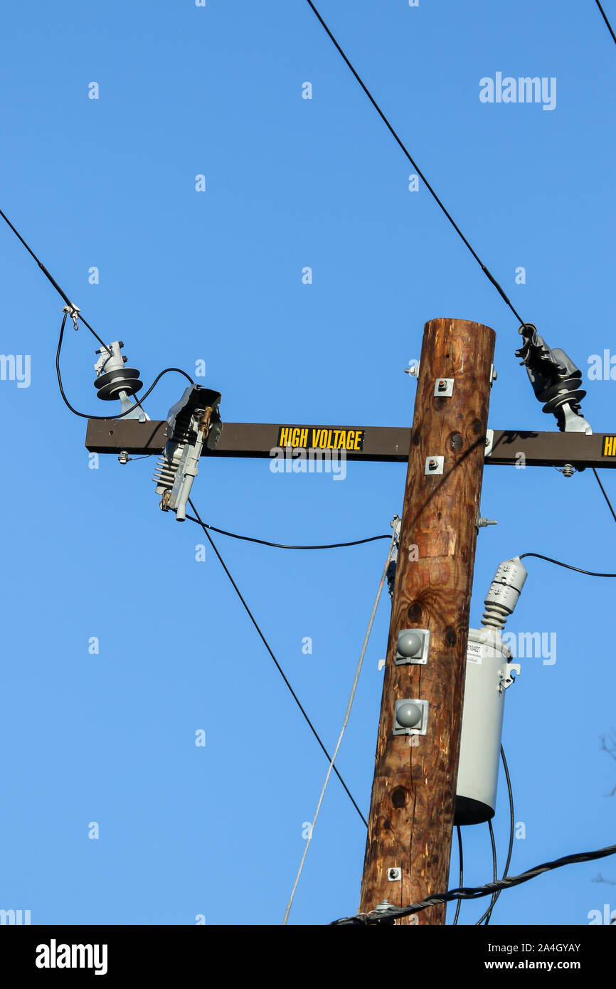 Southern California Edison high voltage electric power poles and lines