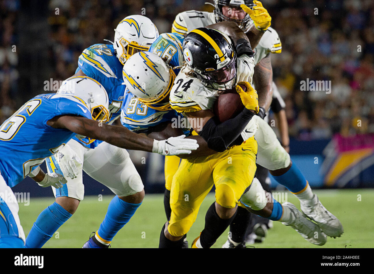 Pittsburgh Steelers running back Justin Vincent stands on the sidelines  during the fourth quarter of a preseason NFL football game against the  Detroit Lions in Pittsburgh, Saturday, Aug. 14, 2010. The Steelers