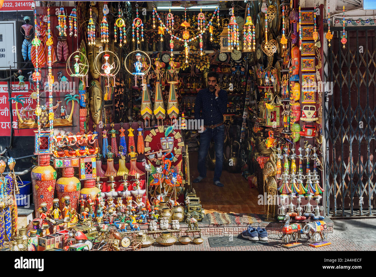 Udaipur market hires stock photography and images Alamy
