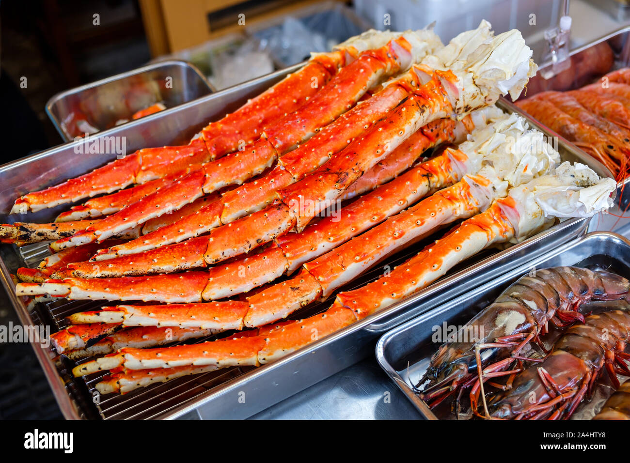 Close up Alaska King Crab legs in the Tsukiji Market Tokyo Stock Photo