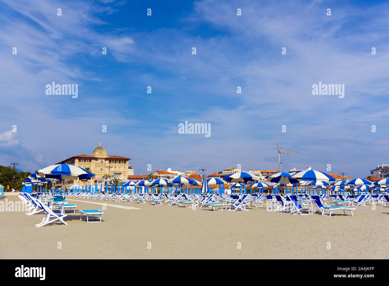 italy-tuscany-viareggio-the-beach-stock-photo-alamy