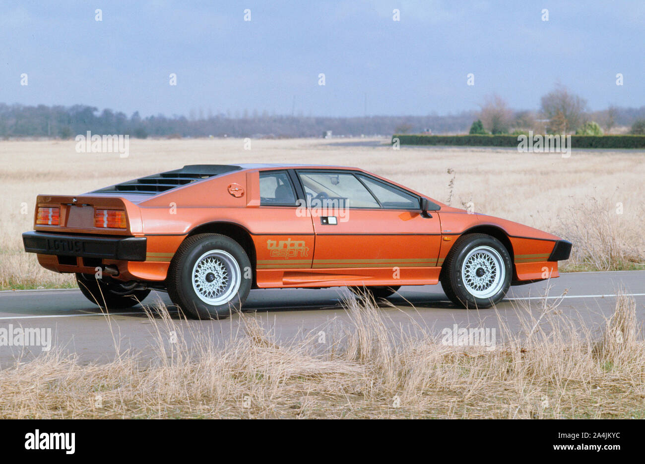 LOTUS ESPRIT 1977 ボンドカー希少 LOTUS ESPRIT 1977 ボンドカー希少 FOR SALE James Bond's Car