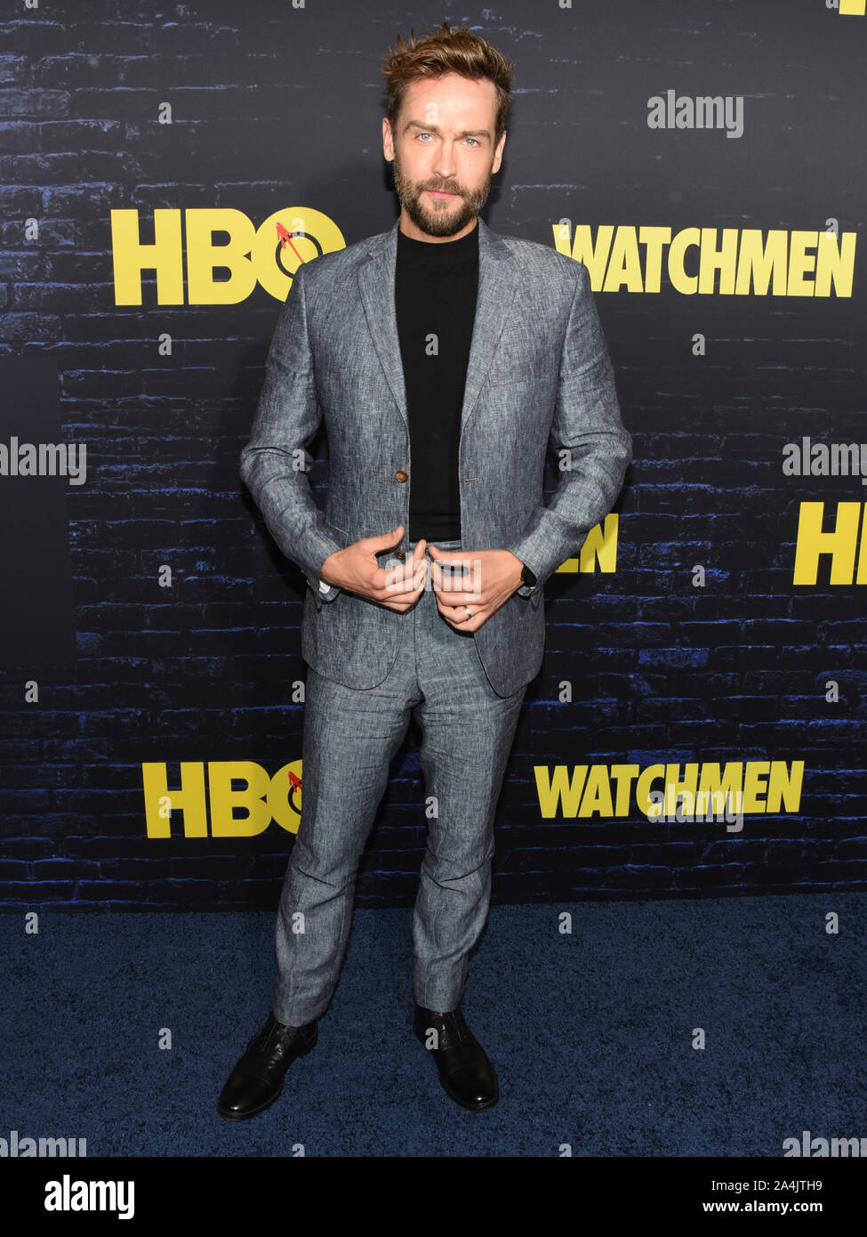 october-14-2019-hollywood-california-usa-tom-mison-attends-the-hbo