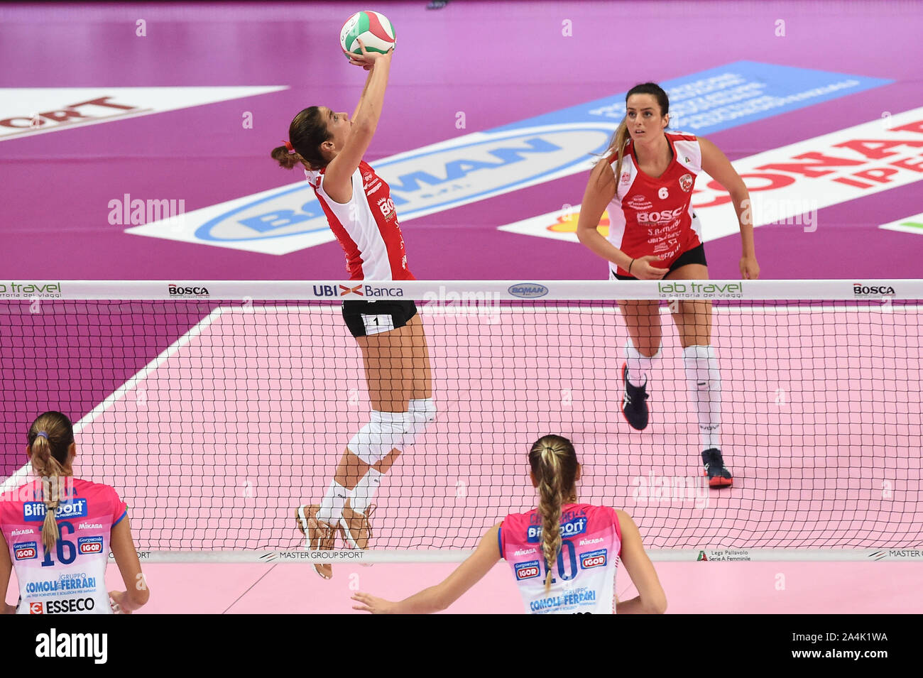 Carlotta Cambi , Bosca Cuneo), Srna Markovic , Bosca Cuneo,  during Bosca S.Bernardo Cuneo vs Igor Gorgonzola Novara, Cuneo, Italy, 13 Oct 2019, Volle Stock Photo